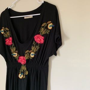 Johnny Was Inspired - Floral Embroidered Top